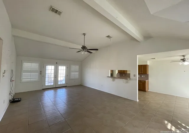 Photo 3 of Sale Pending at 740 Country Trl, Pleasanton, TX 78064 | MLS# 1853026 | Listing updated on 2026-02-11