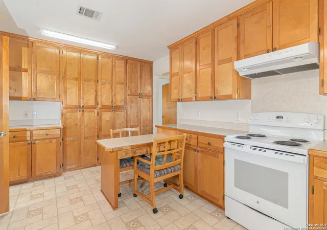 Photo 4 of Manufactured home for sale at 601 Royal Sage, Seguin, TX 78155 | MLS# 1853126 | Listing updated on 2025-11-10