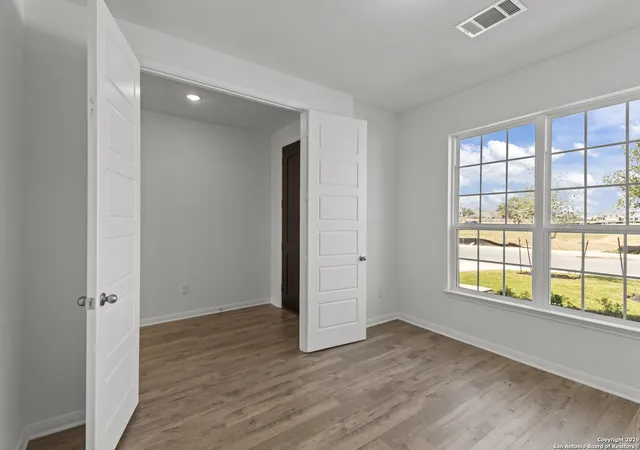 Photo 4 of Sale Pending at 9522 Pioneer Jct, San Antonio, TX 78254 | MLS# 1853261 | Listing updated on 2026-03-24