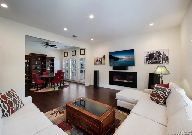Photo 3 of Single family home for sale at 2923 Scattered Oaks, San Antonio, TX 78232 | MLS# 1853707 | Listing updated on 2026-03-19