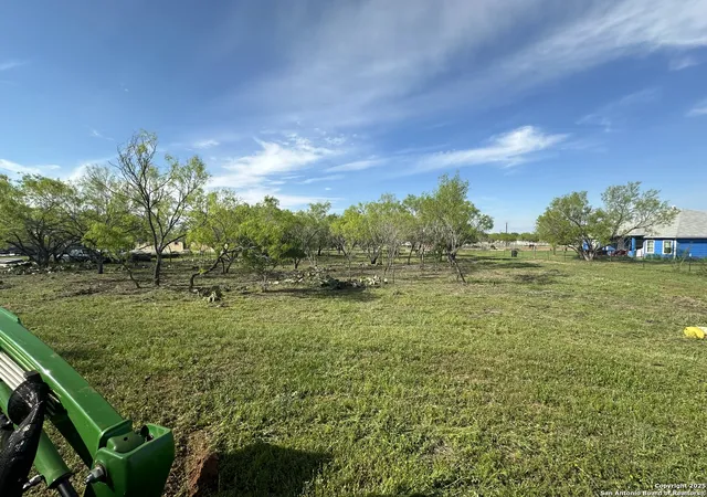 2nd image of 148 County Road 2667, Devine, TX 78016 | MLS# 1853856
