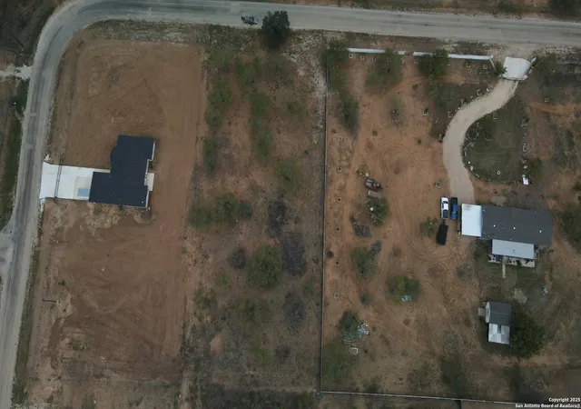 4th image of 148 County Road 2667, Devine, TX 78016 | MLS# 1853856