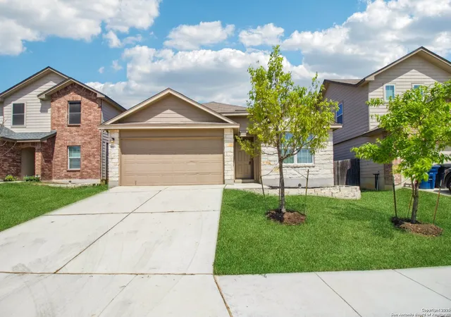 Photo 2 of Single family home for sale at 7019 Aphrodite Mist, San Antonio, TX 78252 | MLS# 1853858 | Listing updated on 2025-11-11