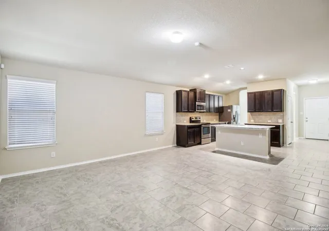 Photo 3 of Single family home for sale at 7019 Aphrodite Mist, San Antonio, TX 78252 | MLS# 1853858 | Listing updated on 2025-11-11