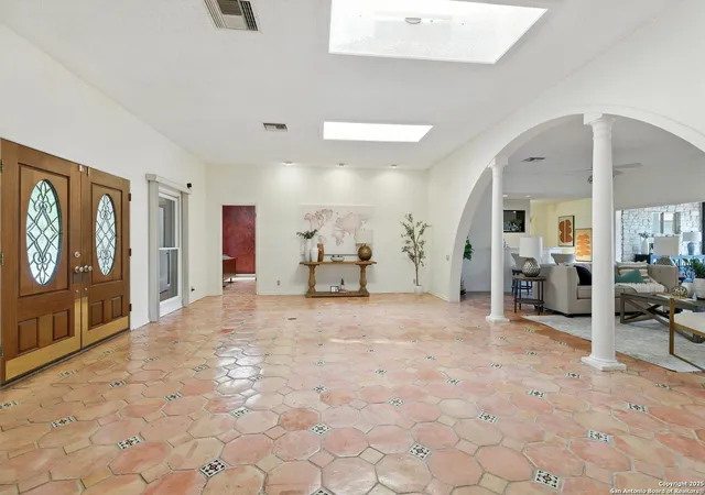 Photo 3 of Single family home for sale at 201 Sheffield, Castle Hills, TX 78213 | MLS# 1853907 | Listing updated on 2025-10-02