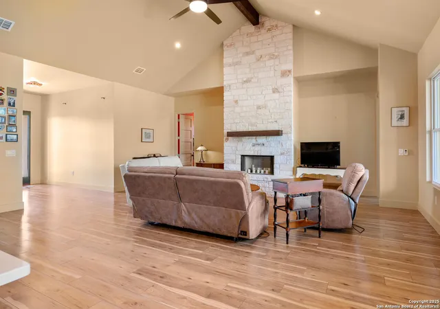 Photo 3 of Single family home for sale at 122 W Alex Jordan, Blanco, TX 78606 | MLS# 1854056 | Listing updated on 2025-04-14