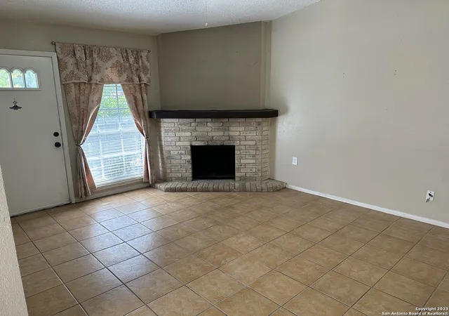 Photo 3 of Manufactured home for sale at 5575 Rangeland, San Antonio, TX 78247 | MLS# 1854119 | Listing updated on 2025-10-08