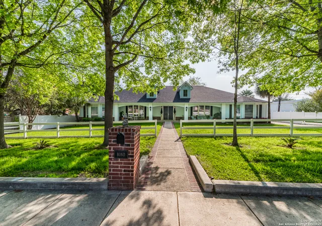 2nd image of 7226 N Vandiver Rd, San Antonio, TX 78209 | MLS# 1854242