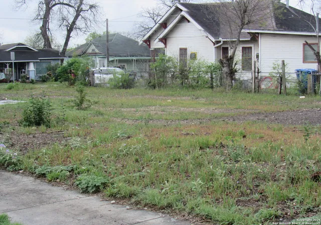 Photo 1 of Land for sale at 2901 S Saunders, San Antonio, TX 78207 | MLS# 1854351 | Listing updated on 2025-10-07