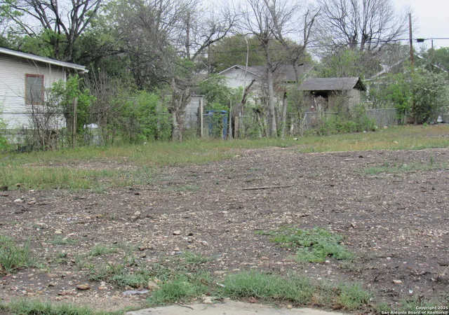 Photo 4 of Land for sale at 2901 S Saunders, San Antonio, TX 78207 | MLS# 1854351 | Listing updated on 2025-10-07