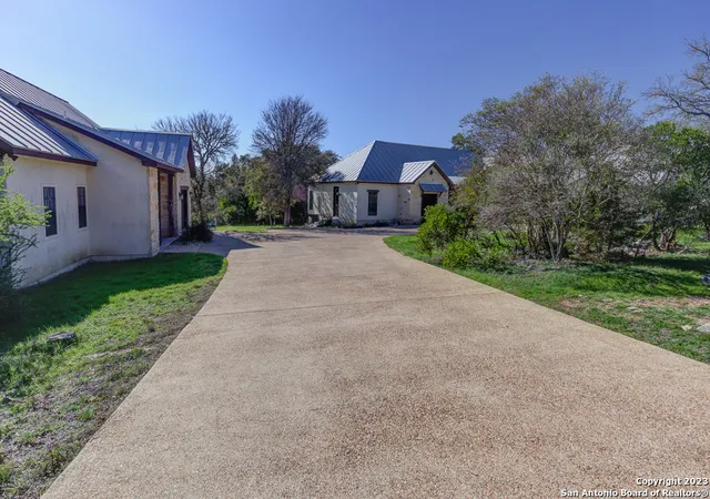 Photo 1 of Single family home for sale at 178 Ridge Country, New Braunfels, TX 78132 | MLS# 1854388 | Listing updated on 2025-10-17