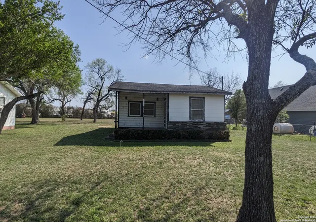 Photo 3 of Single family home for sale at 4918 Alma, San Antonio, TX 78222 | MLS# 1854474 | Listing updated on 2025-09-23