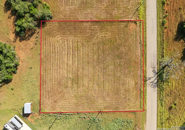 5th image of 573 County Road 405, Floresville, TX 78114 | MLS# 1854489