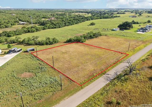 4th image of 573 County Road 405, Floresville, TX 78114 | MLS# 1854489