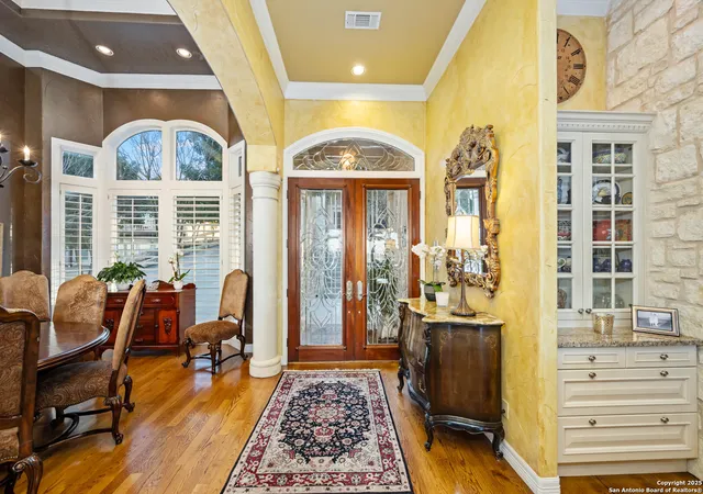 Photo 4 of Single family home for sale at 985 Janet, Canyon Lake, TX 78133 | MLS# 1854592 | Listing updated on 2025-07-21