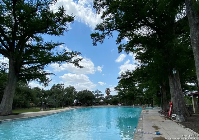 4th image of 611 W Mulberry, San Antonio, TX 78212 | MLS# 1854599
