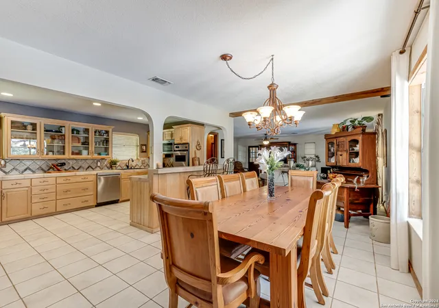 4th image of 8651 Bindseil Ln, San Antonio, TX 78266 | MLS# 1854657