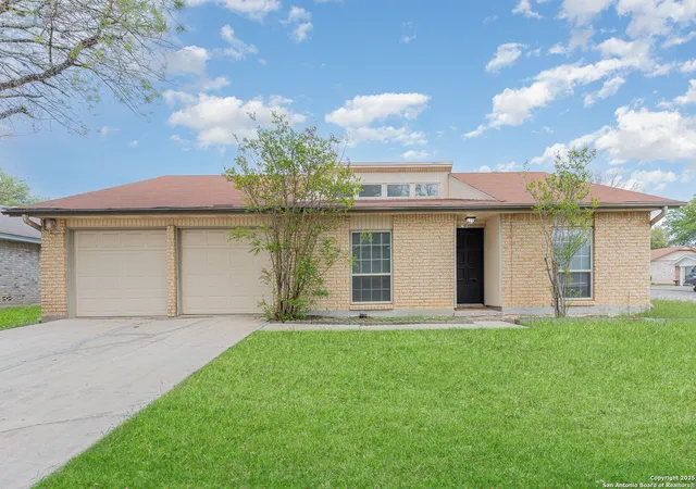 Photo 3 of Single family home for sale at 4902 Brookhead, Schertz, TX 78108 | MLS# 1854888 | Listing updated on 2025-07-22