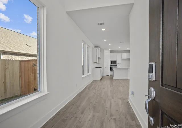 4th image of 1848 Bighorn Trail, New Braunfels, TX 78132 | MLS# 1854935