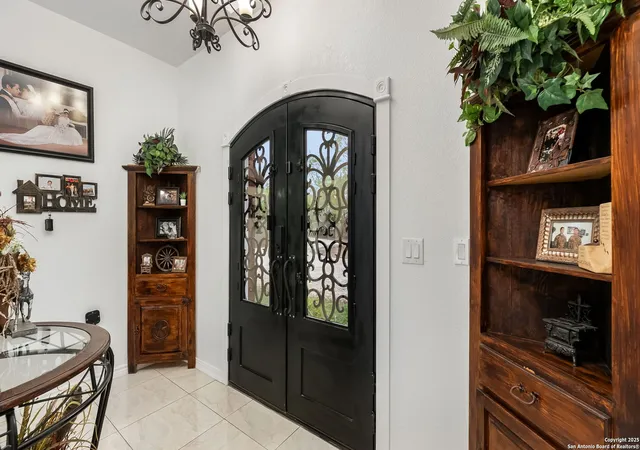 Photo 3 of Single family home for sale at 4493 Smith Rd, Von Ormy, TX 78073 | MLS# 1855070 | Listing updated on 2025-12-06