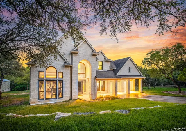 Photo 1 of Single family home for sale at 162 Teal Rdg, Canyon Lake, TX 78133 | MLS# 1855079 | Listing updated on 2026-01-03