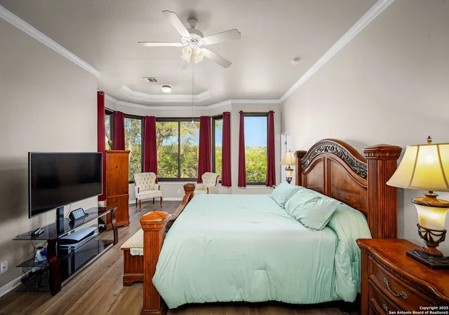 Photo 3 of Single family home for sale at 162 Teal Rdg, Canyon Lake, TX 78133 | MLS# 1855079 | Listing updated on 2026-01-03