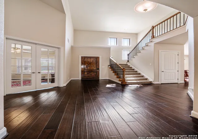 Photo 3 of Sale Pending at 226 Champion Blvd, Boerne, TX 78006 | MLS# 1855179 | Listing updated on 2025-11-26