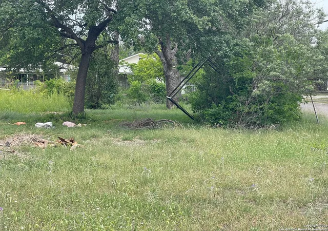 2nd image of 303 Randall Ave, San Antonio, TX 78237 | MLS# 1855250