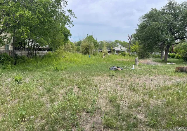 2nd image of 307 Randall Ave, San Antonio, TX 78237 | MLS# 1855254