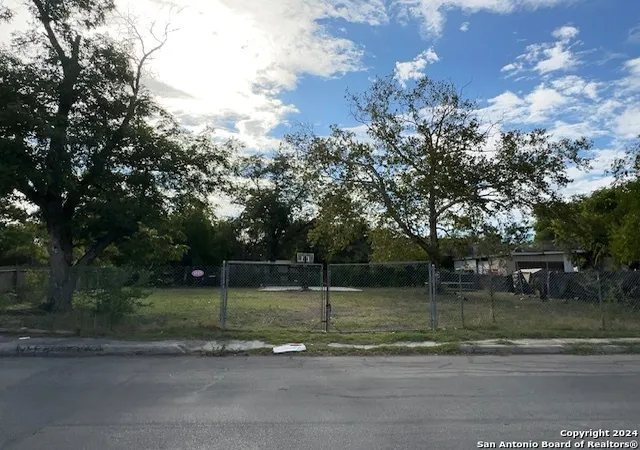 4th image of 1517 Madrid St, San Antonio, TX 78237 | MLS# 1855336