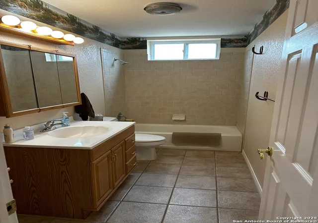 Photo 3 of Single family home for sale at 2844 Bear Springs, Pipe Creek, TX 78063 | MLS# 1855355 | Listing updated on 2025-09-24