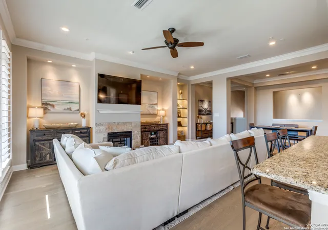 Photo 3 of Condo for sale at 7800 Southwest Pkwy #2020, Austin, TX 78735 | MLS# 1855391 | Listing updated on 2025-10-23