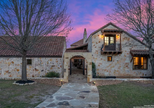 Photo 4 of Single family home for sale at 164 Camino Del Reserve, Comfort, TX 78013 | MLS# 1855414 | Listing updated on 2025-10-11