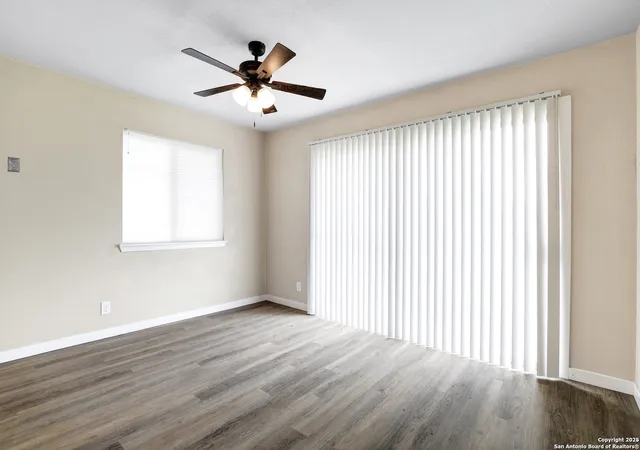 Photo 4 of Sale Pending at 163 Reefridge, San Antonio, TX 78242 | MLS# 1855419 | Listing updated on 2025-05-12