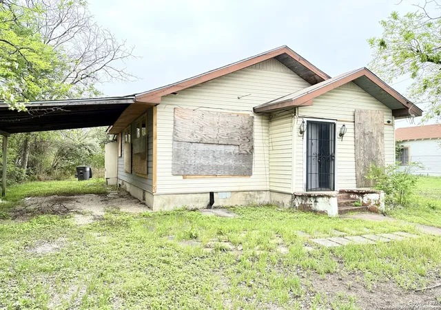 Photo 2 of Single family home for sale at 716 Sherman, San Antonio, TX 78202 | MLS# 1855469 | Listing updated on 2025-05-18