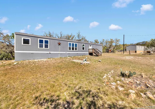 Photo 3 of Sale Pending at 198 County Rd 2470, Hondo, TX 78861 | MLS# 1855472 | Listing updated on 2025-09-25