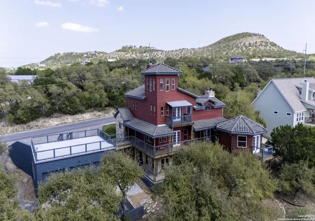 Photo 2 of Sale Pending at 129 Sitting Bull Trl, Canyon Lake, TX 78133 | MLS# 1855734 | Listing updated on 2026-03-04