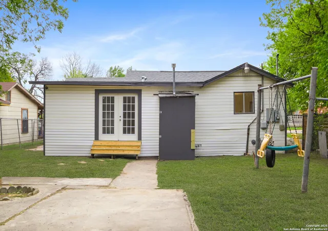 19th image of 3927 W Houston, San Antonio, TX 78207 | MLS# 1855739