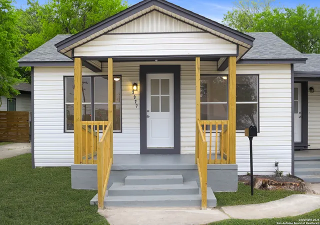Photo 3 of Sale Pending at 3927 W Houston, San Antonio, TX 78207 | MLS# 1855739 | Listing updated on 2026-02-11