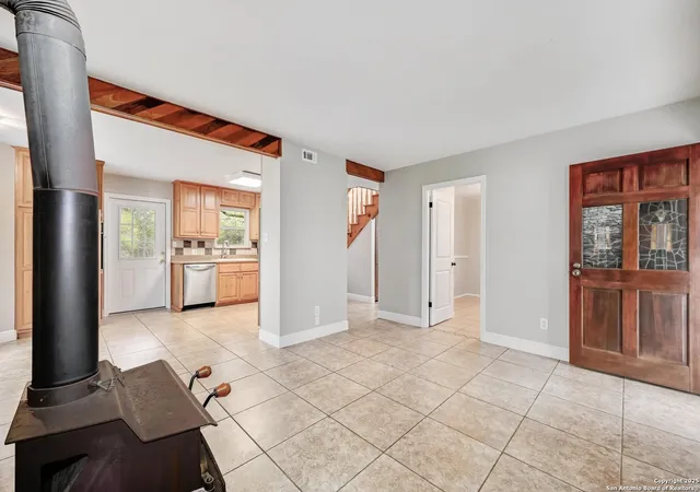 4th image of 100 Cherokee Ln, Blanco, TX 78606 | MLS# 1855769