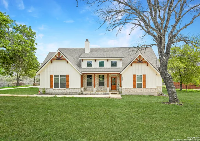 3rd image of 205 Patchwork Corners, Poteet, TX 78065 | MLS# 1855824