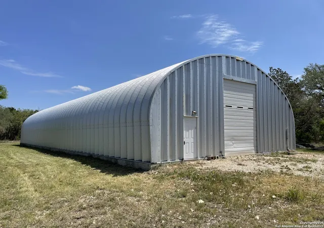 Photo 2 of Sale Pending at 1191 Cr 241, Hondo, TX 78861 | MLS# 1855909 | Listing updated on 2026-01-13