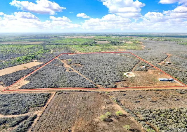 1st image of 452 Pr 6620, Devine, TX 78016 | MLS# 1856063