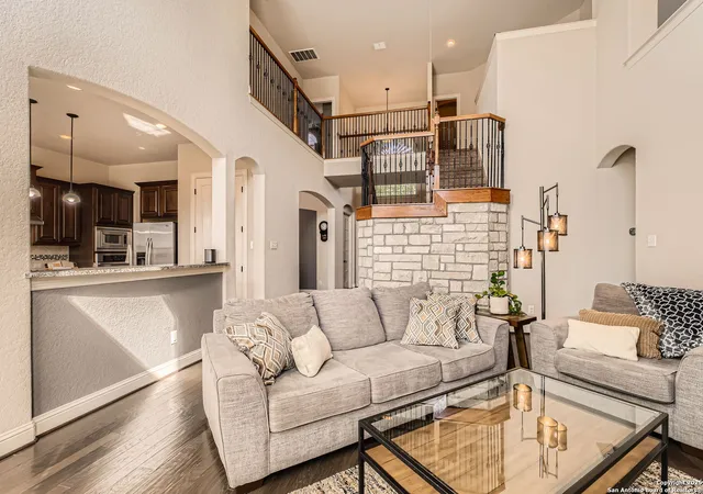 Photo 4 of Sale Pending at 25518 Coronado Blf, San Antonio, TX 78260 | MLS# 1856075 | Listing updated on 2026-01-07