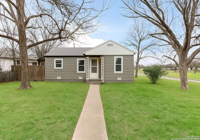 Photo 1 of Sale Pending at 1502 Beacon Ave, San Antonio, TX 78212 | MLS# 1856166 | Listing updated on 2025-09-14