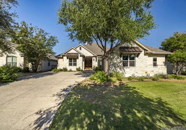 Photo 2 of Sale Pending at 30015 Cibolo Trace, Fair Oaks Ranch, TX 78015 | MLS# 1856223 | Listing updated on 2025-10-16