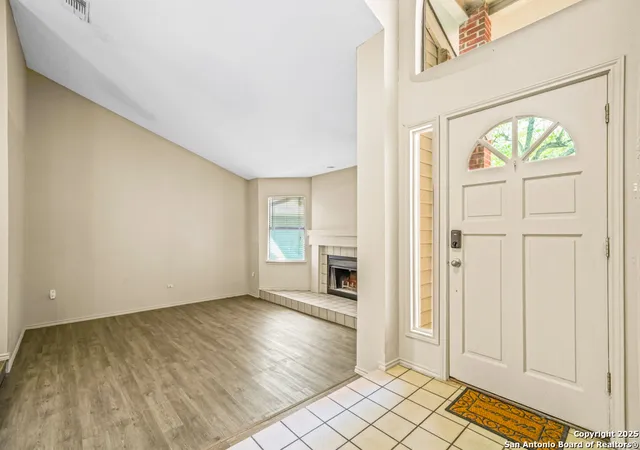 Photo 3 of Sale Pending at 15338 Winter Mist Dr, San Antonio, TX 78247 | MLS# 1856228 | Listing updated on 2025-09-22