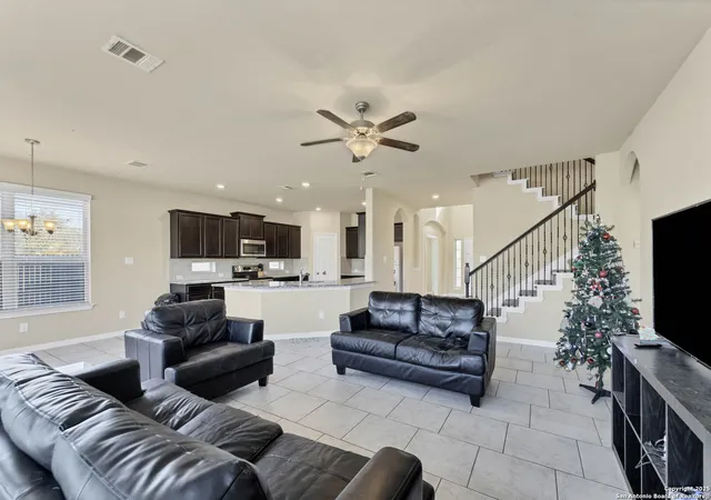 Photo 3 of Single family home for sale at 5613 Cross Over, New Braunfels, TX 78132 | MLS# 1856562 | Listing updated on 2025-08-29