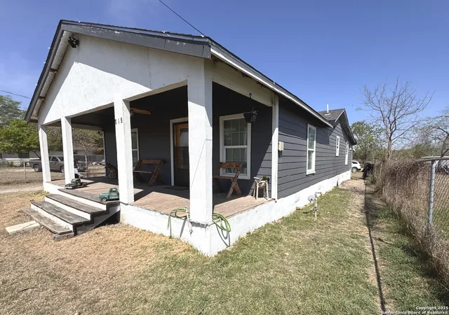 Photo 1 of Single family home for sale at 815 Villaret, San Antonio, TX 78224 | MLS# 1856598 | Listing updated on 2025-10-28