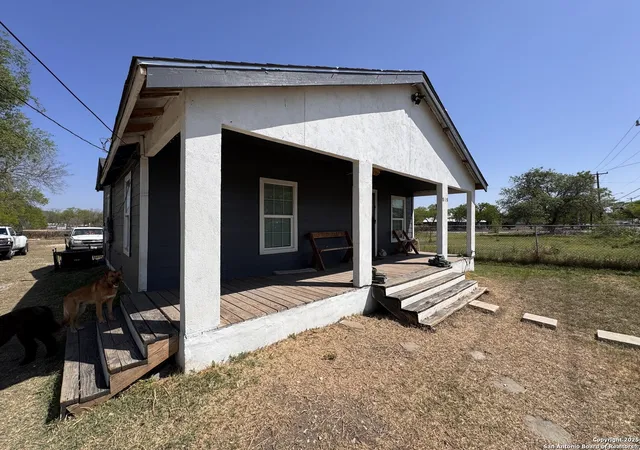 Photo 2 of Single family home for sale at 815 Villaret, San Antonio, TX 78224 | MLS# 1856598 | Listing updated on 2025-10-28